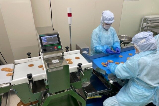 宮崎商会 食品製造・食肉加工スタッフ作業風景