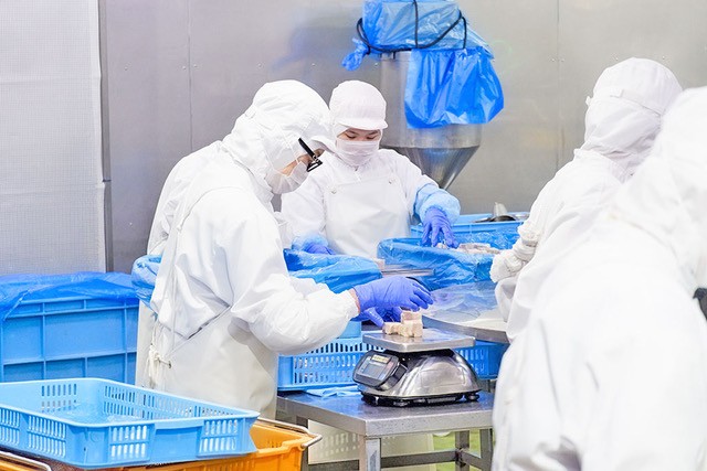 宮崎商会 食品製造・食肉加工スタッフ作業風景