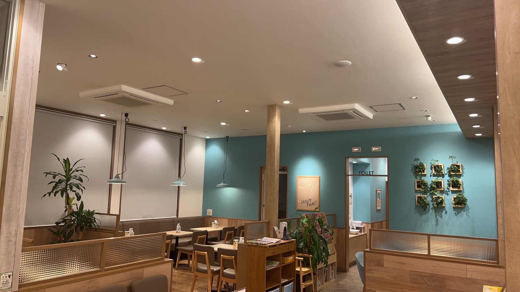 モスバーガー鹿屋バイパス店内